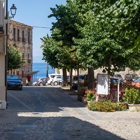Cherie Lejlighed Tropea